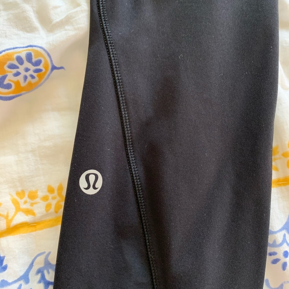 Lululemon leggings - Picture 4 of 5